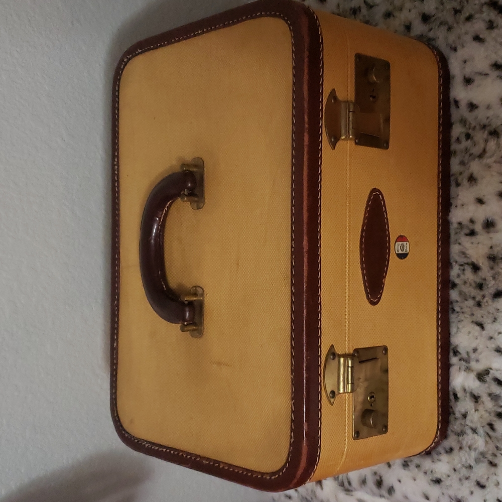 Vintage Train Case